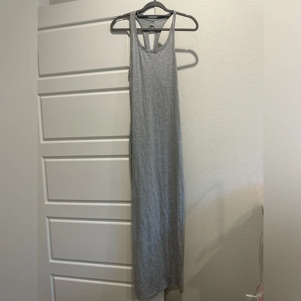 Lululemon - long grey dress